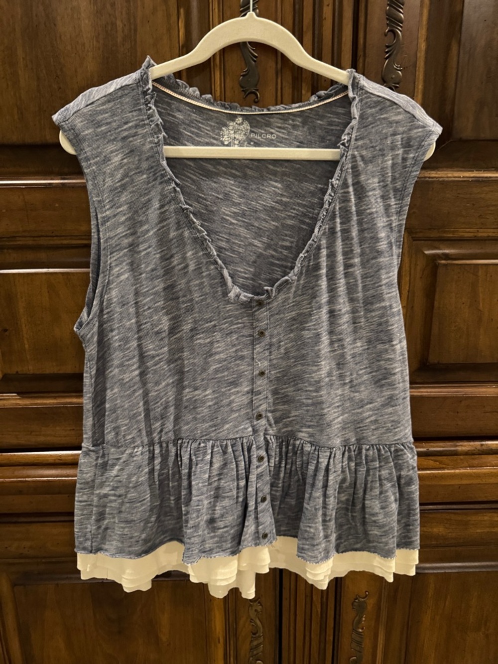 NWT Pilcro Heathered Blue Sleeveless Ruffle-Hem Tunic with Cream Layer - Medium